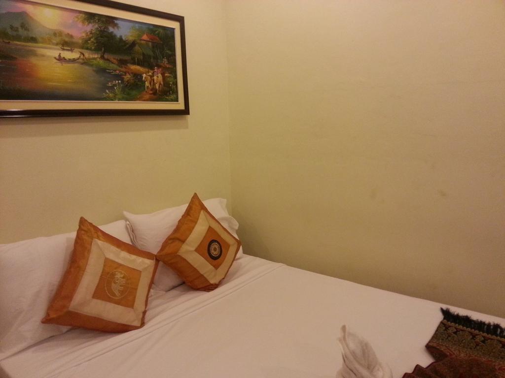 Moon River Guesthouse & Restaurant Kampong Cham Room photo