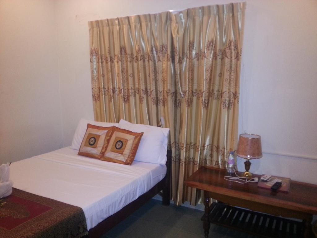 Moon River Guesthouse & Restaurant Kampong Cham Room photo